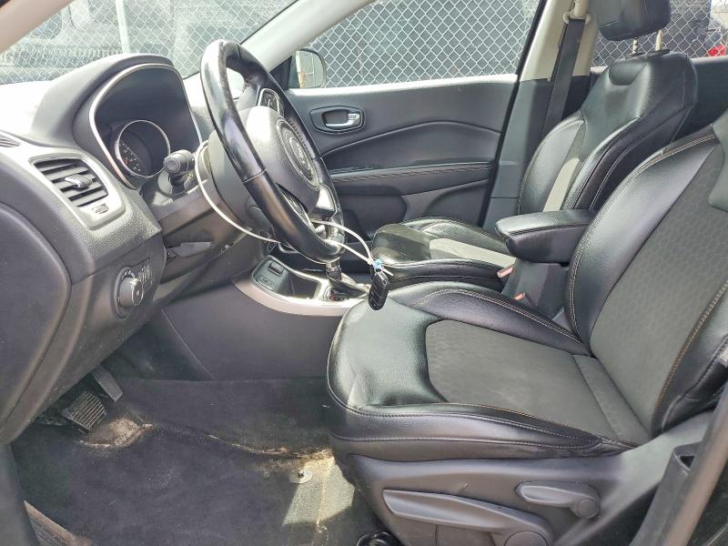 54731586 :رقم المزاد ، 3C4NJCBBXJT339386 vin ، 2018 Jeep Compass مزاد بيع