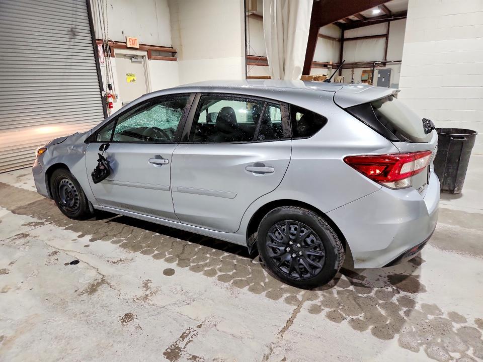 53240986 :رقم المزاد ، 4S3GTAA66J3740876 vin ، 2018 Subaru Impreza مزاد بيع