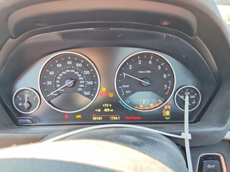 2015 Bmw 328 მანქანა იყიდება აუქციონზე, vin: WBA3B3C53FJ984258, აუქციონის ნომერი: 52584506