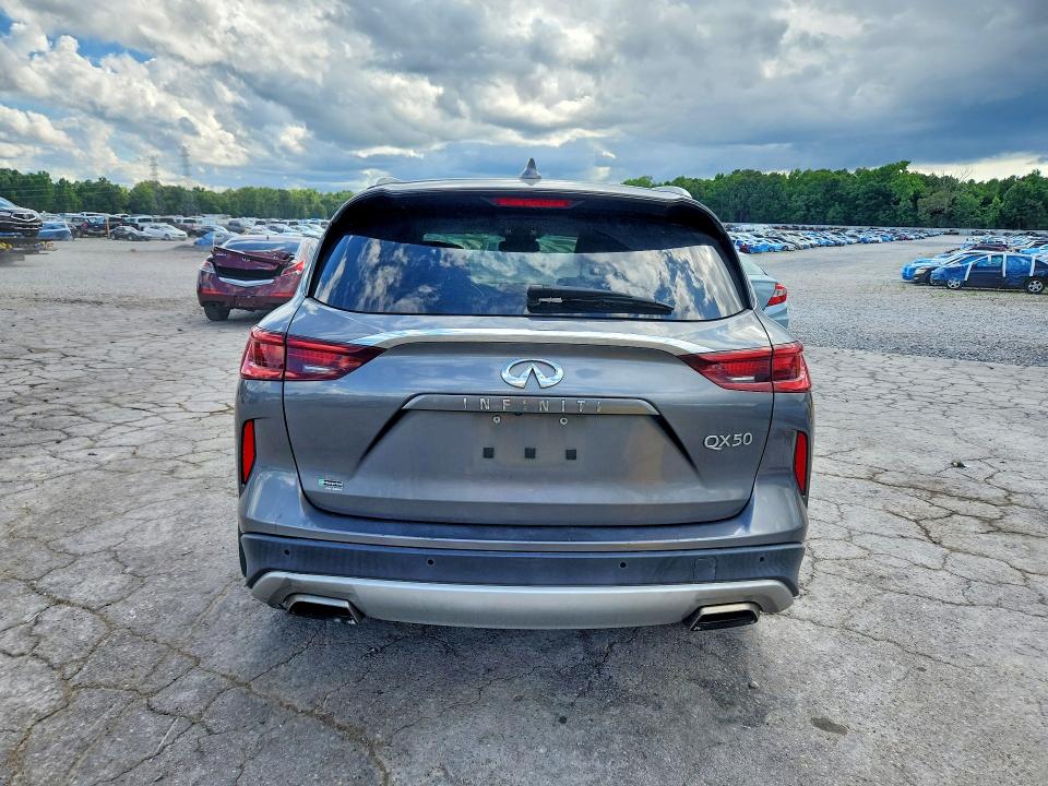 54421546 :رقم المزاد ، 3PCAJ5CA4NF110335 vin ، 2022 Infiniti Qx50 مزاد بيع