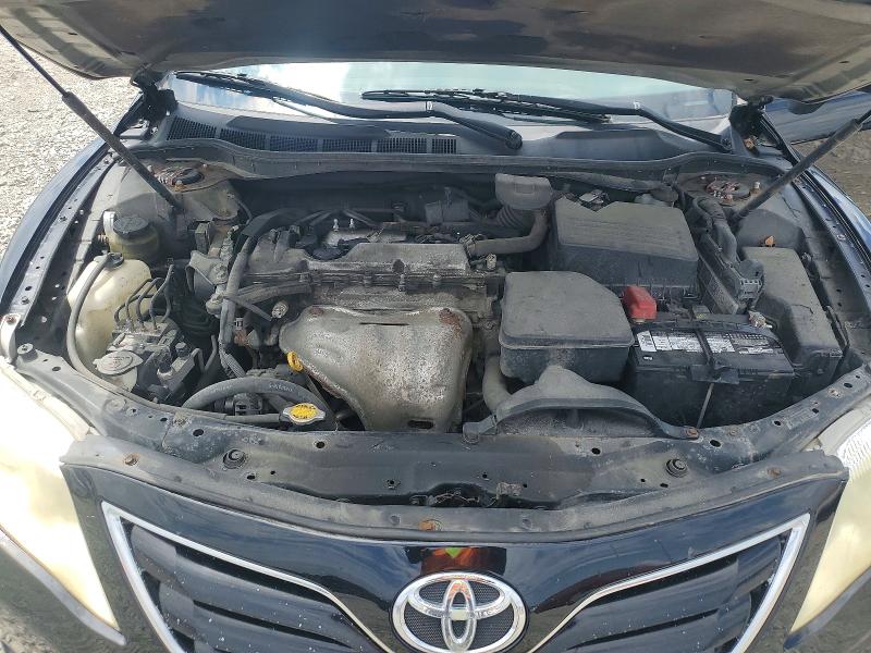 52476496 :رقم المزاد ، 4T1BF3EK1BU733278 vin ، 2011 Toyota Camry مزاد بيع
