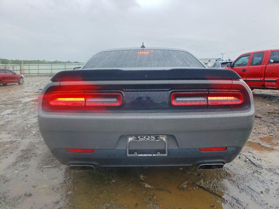 Продаж на аукціоні авто 2018 Dodge Challenger, vin: 2C3CDZFJ8JH271198, номер лоту: 53170916