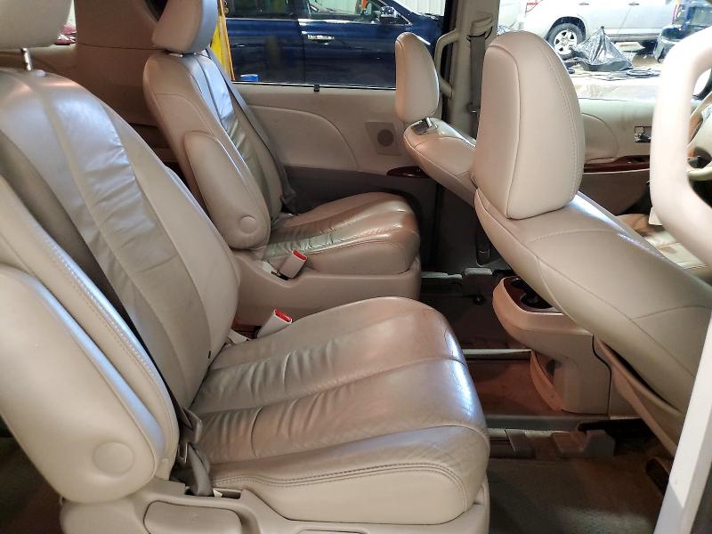 2011 Toyota Sienna მანქანა იყიდება აუქციონზე, vin: 5TDDK3DC3BS010555, აუქციონის ნომერი: 53637896