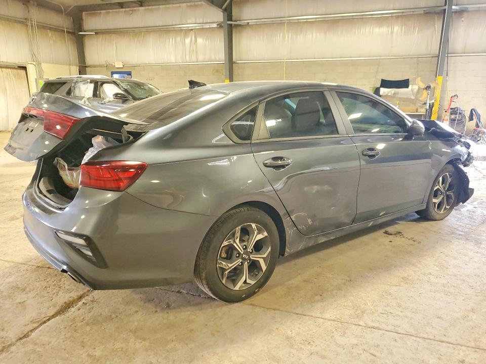 2021 Kia Forte მანქანა იყიდება აუქციონზე, vin: 3KPF24AD6ME351599, აუქციონის ნომერი: 53380246