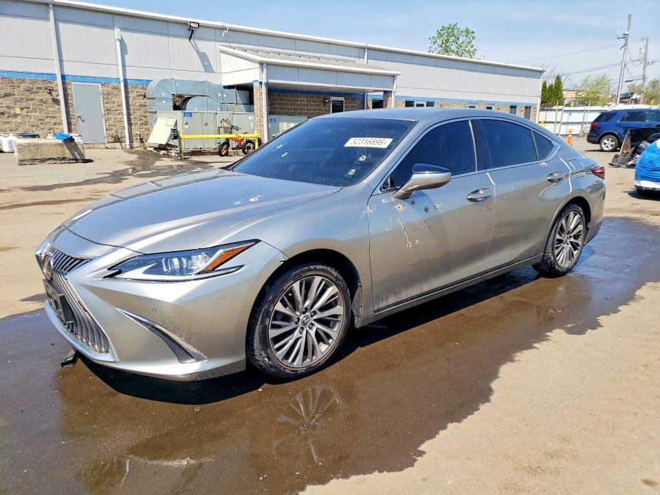 52316896 :رقم المزاد ، 58ABZ1B13KU029485 vin ، 2019 Lexus Es مزاد بيع