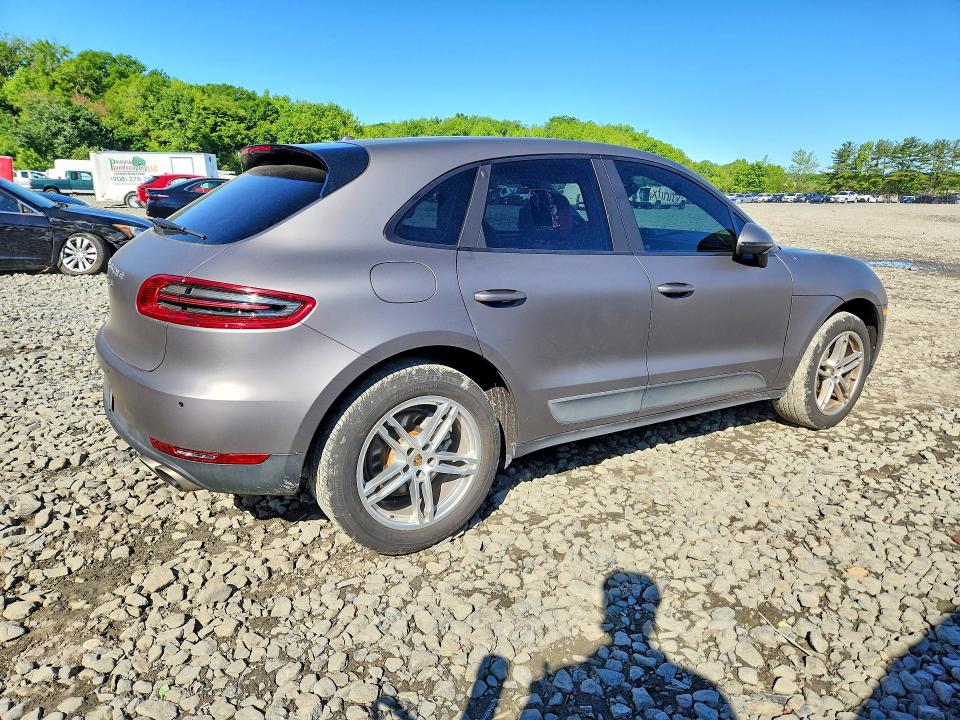 53162386 :رقم المزاد ، WP1AB2A51FLB60141 vin ، 2015 Porsche Macan مزاد بيع