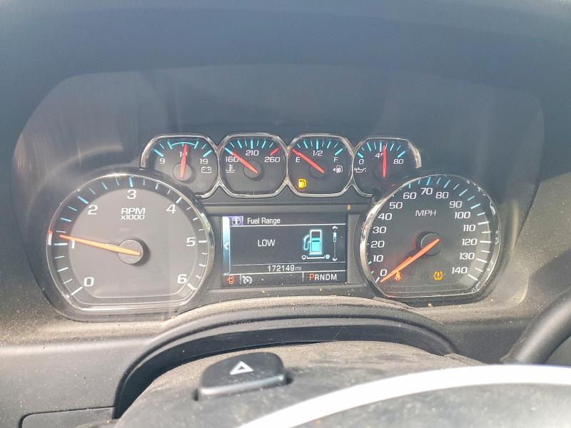 52026726 :رقم المزاد ، 1GNSCJKC0FR293326 vin ، 2015 Chevrolet Suburban مزاد بيع