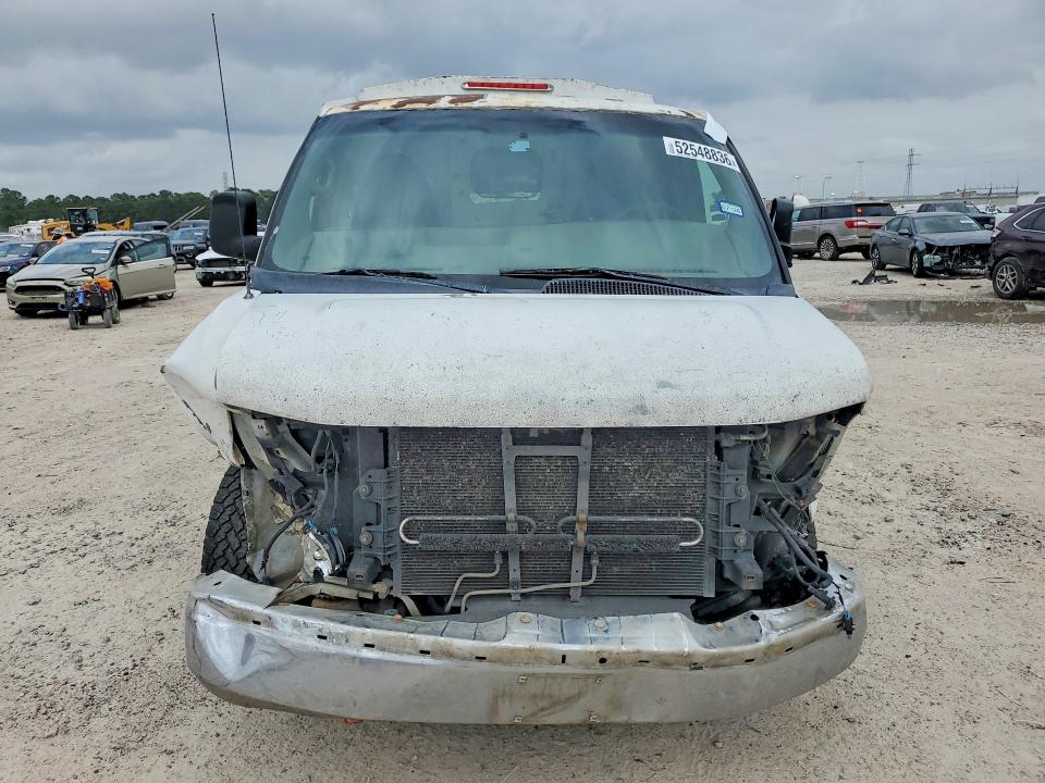 52548836 :رقم المزاد ، 1GD072CA8B1137546 vin ، 2011 Gmc Savana مزاد بيع
