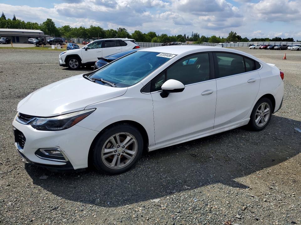 2018 Chevrolet Cruze მანქანა იყიდება აუქციონზე, vin: 1G1BE5SM1J7243938, აუქციონის ნომერი: 52350486
