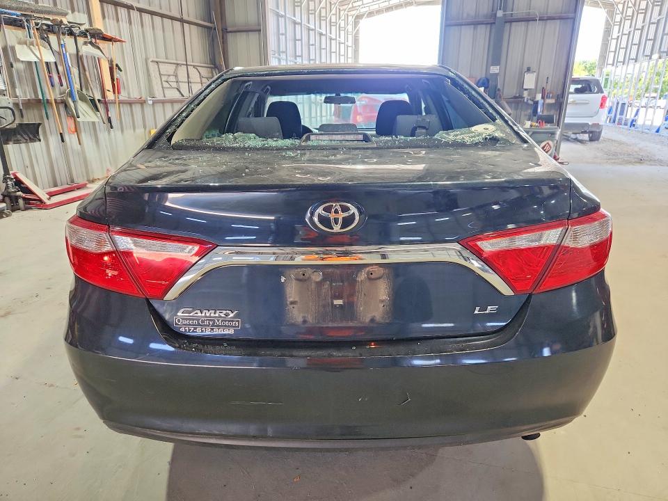 52596366 :رقم المزاد ، 4T1BF1FK3HU269728 vin ، 2017 Toyota Camry مزاد بيع