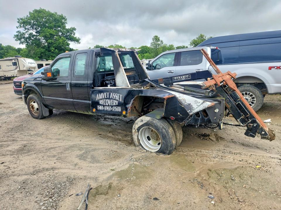 54301776 :رقم المزاد ، 1FD8X3G66GEC74709 vin ، 2016 Ford F350 مزاد بيع