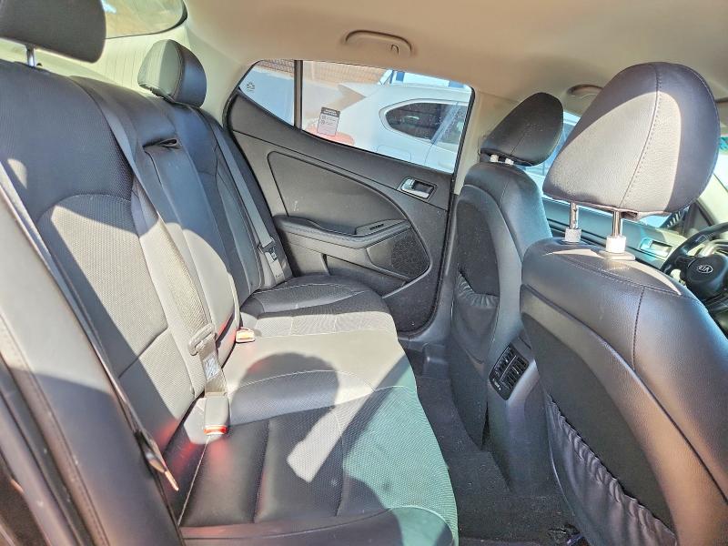 53290136 :رقم المزاد ، 5XXGR4A75FG441542 vin ، 2015 Kia Optima مزاد بيع