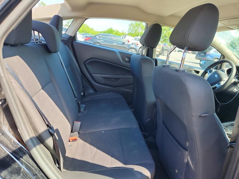 52869136 :رقم المزاد ، 3FADP4BJ1JM130335 vin ، 2018 Ford Fiesta مزاد بيع