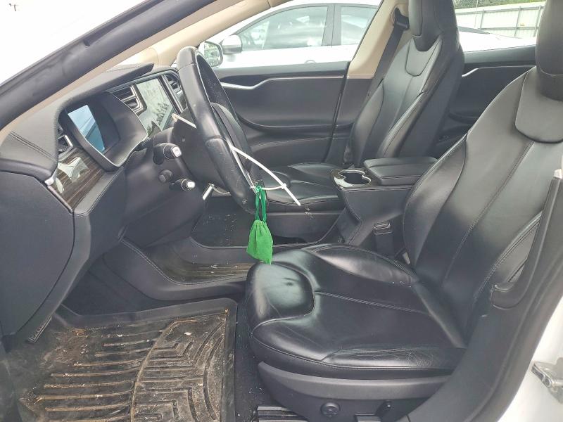 52258526 :رقم المزاد ، 5YJSA1S29FF085814 vin ، 2015 Tesla Model S مزاد بيع