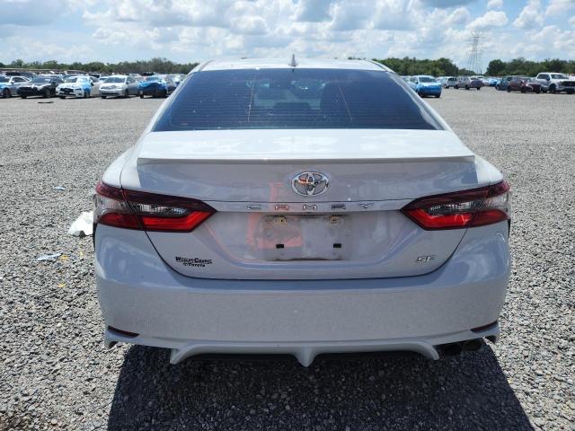 2024 Toyota Camry მანქანა იყიდება აუქციონზე, vin: 4T1G11AK2RU213597, აუქციონის ნომერი: 55039276