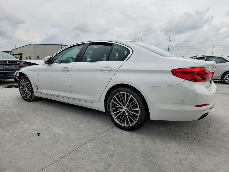 54400596 :رقم المزاد ، WBAJS1C0XLWW75241 vin ، 2020 Bmw 540 مزاد بيع