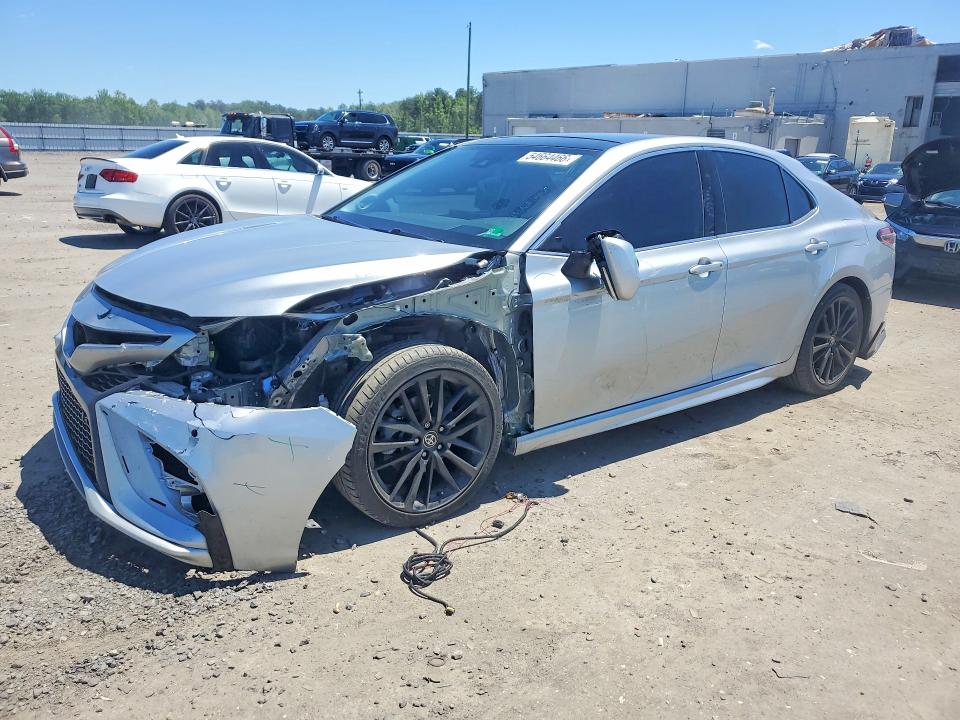54664466 :رقم المزاد ، 4T1KZ1AK5MU051069 vin ، 2021 Toyota Camry مزاد بيع