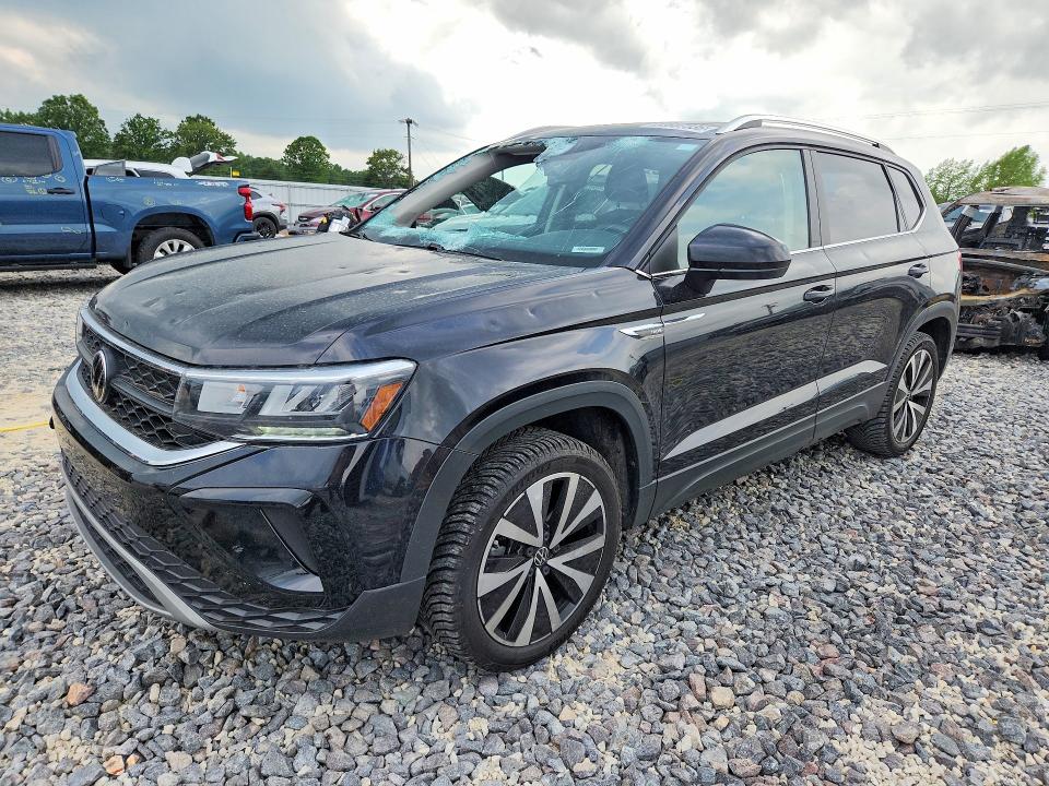 Продаж на аукціоні авто 2022 Volkswagen Taos, vin: 3VVLX7B22NM080780, номер лоту: 53987336