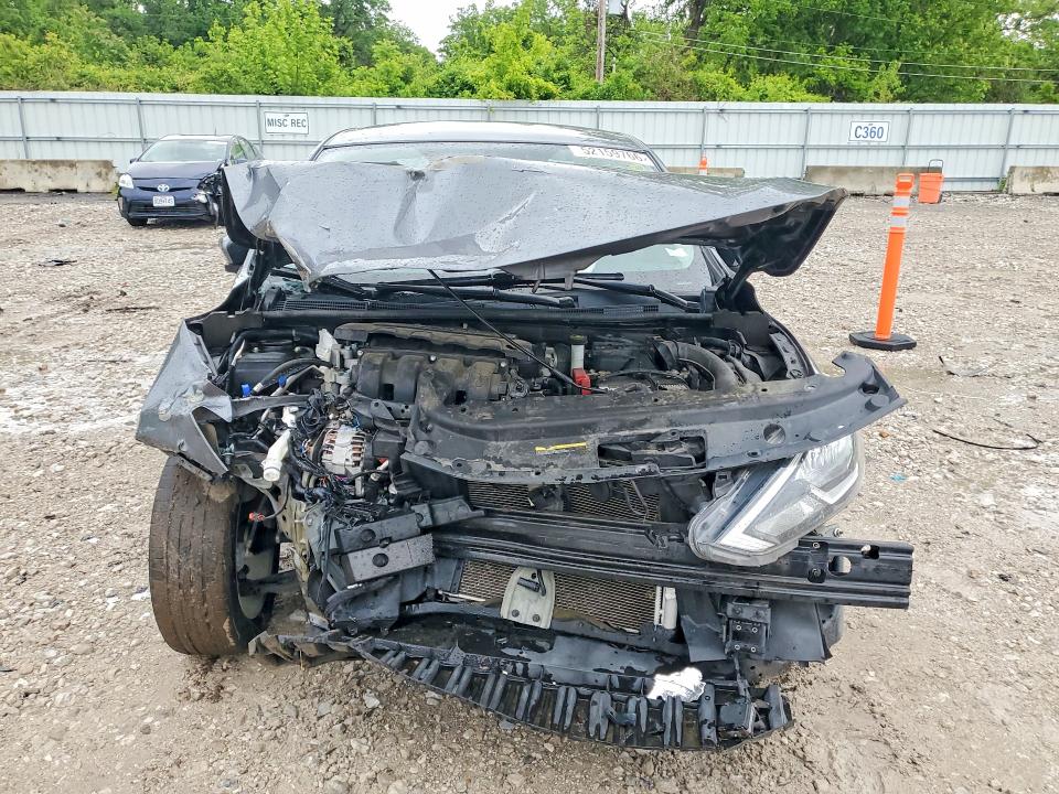 52159766 :رقم المزاد ، 3N1AB7AP0JL647539 vin ، 2018 Nissan Sentra مزاد بيع