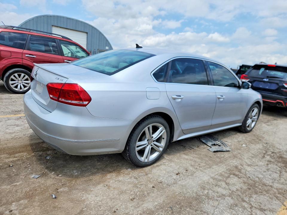 2013 Volkswagen Passat მანქანა იყიდება აუქციონზე, vin: 1VWBN7A34DC014092, აუქციონის ნომერი: 55530126