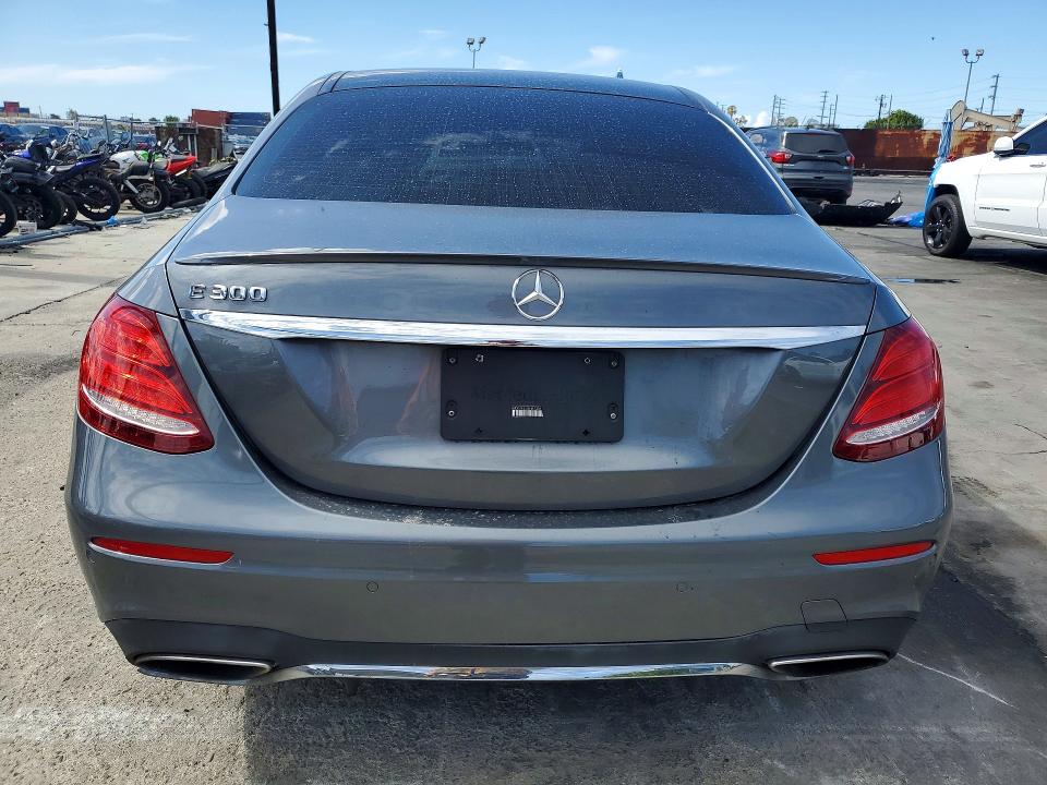 Продажа на аукционе авто 2017 Mercedes-benz E, vin: WDDZF4JB6HA138117, номер лота: 52584076