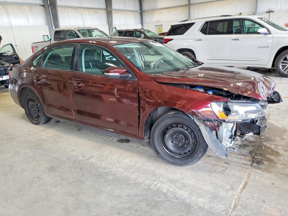 2013 Volkswagen Passat მანქანა იყიდება აუქციონზე, vin: 1VWAP7A33DC062513, აუქციონის ნომერი: 54785186