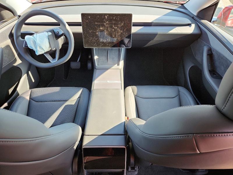 2026 Tesla Model Y მანქანა იყიდება აუქციონზე, vin: 7SAYGDEE8TF566393, აუქციონის ნომერი: 54322456