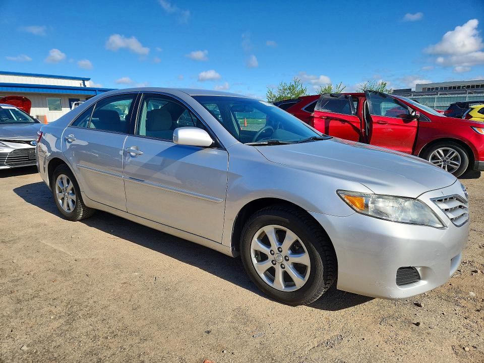 2011 Toyota Camry მანქანა იყიდება აუქციონზე, vin: 4T4BF3EK7BR185552, აუქციონის ნომერი: 53864996