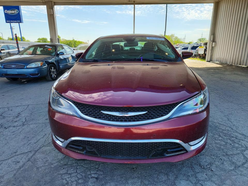 53210626 :رقم المزاد ، 1C3CCCCGXFN520110 vin ، 2015 Chrysler 200 مزاد بيع