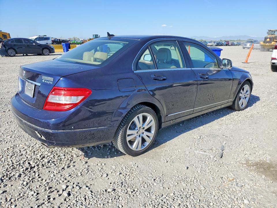 51911896 :رقم المزاد ، WDDGF81X08F138319 vin ، 2008 Mercedes-benz C مزاد بيع