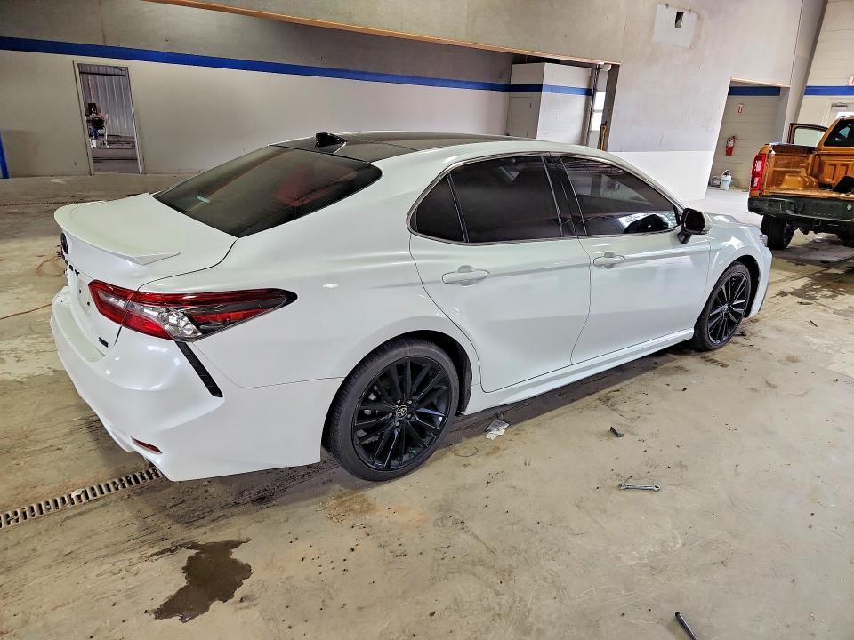 Продажа на аукционе авто 2023 Toyota Camry, vin: 4T1K61AK7PU728426, номер лота: 53913206
