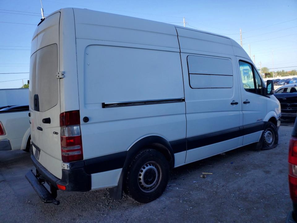 53640266 :رقم المزاد ، WD0PE745685230291 vin ، 2008 Dodge Sprinter مزاد بيع