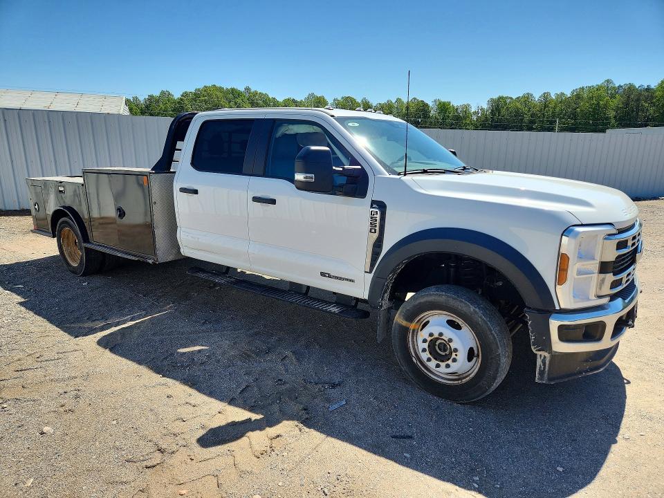 52523466 :رقم المزاد ، 1FD0W5HT2REC37868 vin ، 2024 Ford F550 مزاد بيع