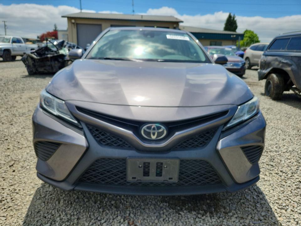 Продаж на аукціоні авто 2019 Toyota Camry, vin: 4T1B11HK2KU738097, номер лоту: 52231436
