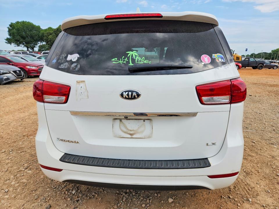 53117456 :رقم المزاد ، KNDMB5C12H6232623 vin ، 2017 Kia Sedona مزاد بيع