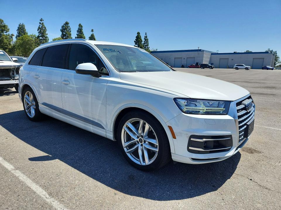 54493026 :رقم المزاد ، WA1VAAF7XHD013382 vin ، 2017 Audi Q7 مزاد بيع