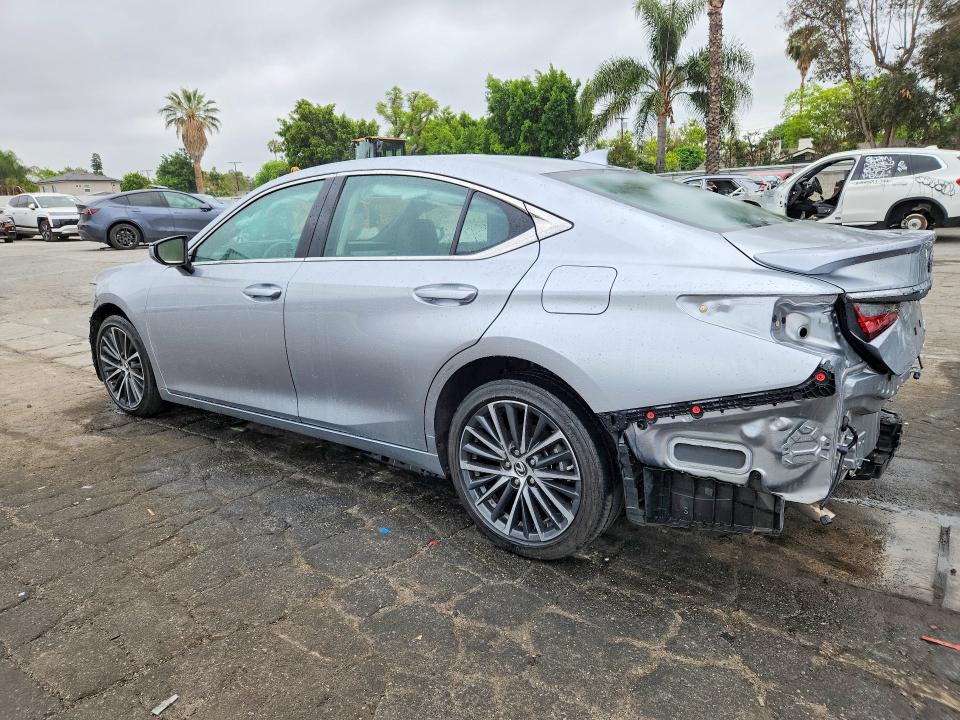 52743126 :رقم المزاد ، 58ADA1C12PU028172 vin ، 2023 Lexus Es 300h مزاد بيع