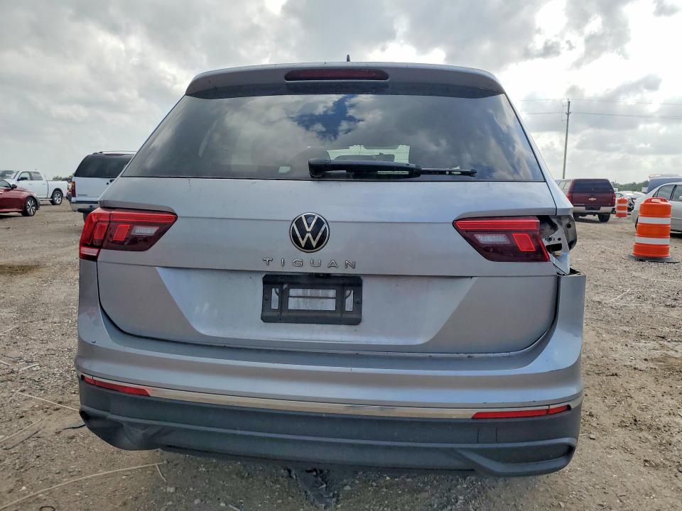54295836 :رقم المزاد ، 3VV1B7AX7NM088232 vin ، 2022 Volkswagen Tiguan مزاد بيع