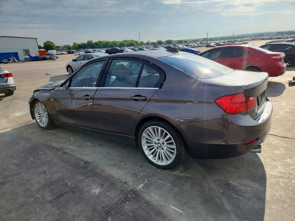 2014 Bmw 328 მანქანა იყიდება აუქციონზე, vin: WBA3A5G53ENP33174, აუქციონის ნომერი: 54730006