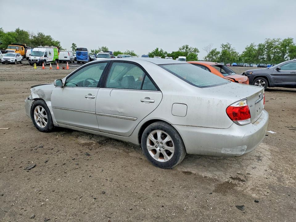 52813016 :رقم المزاد ، 4T1BE30K45U960690 vin ، 2005 Toyota Camry مزاد بيع
