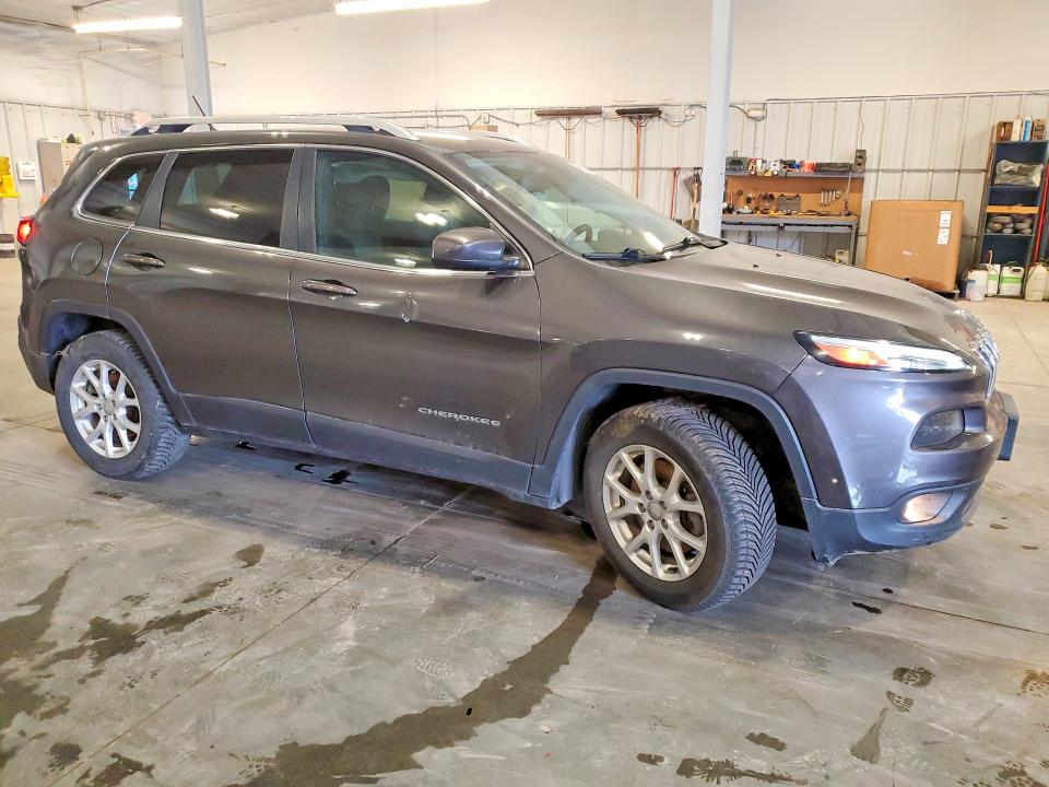 2014 Jeep Cherokee მანქანა იყიდება აუქციონზე, vin: 1C4PJMCS2EW272375, აუქციონის ნომერი: 50997526