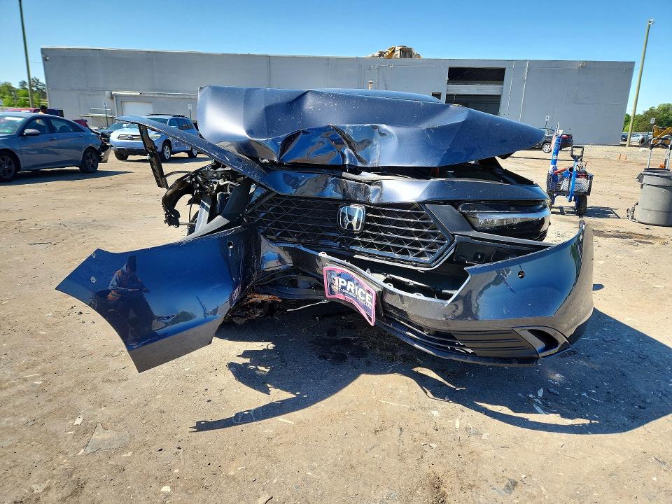 Продажа на аукционе авто 2025 Honda Accord, vin: 1HGCY2F65SA081931, номер лота: 53162516