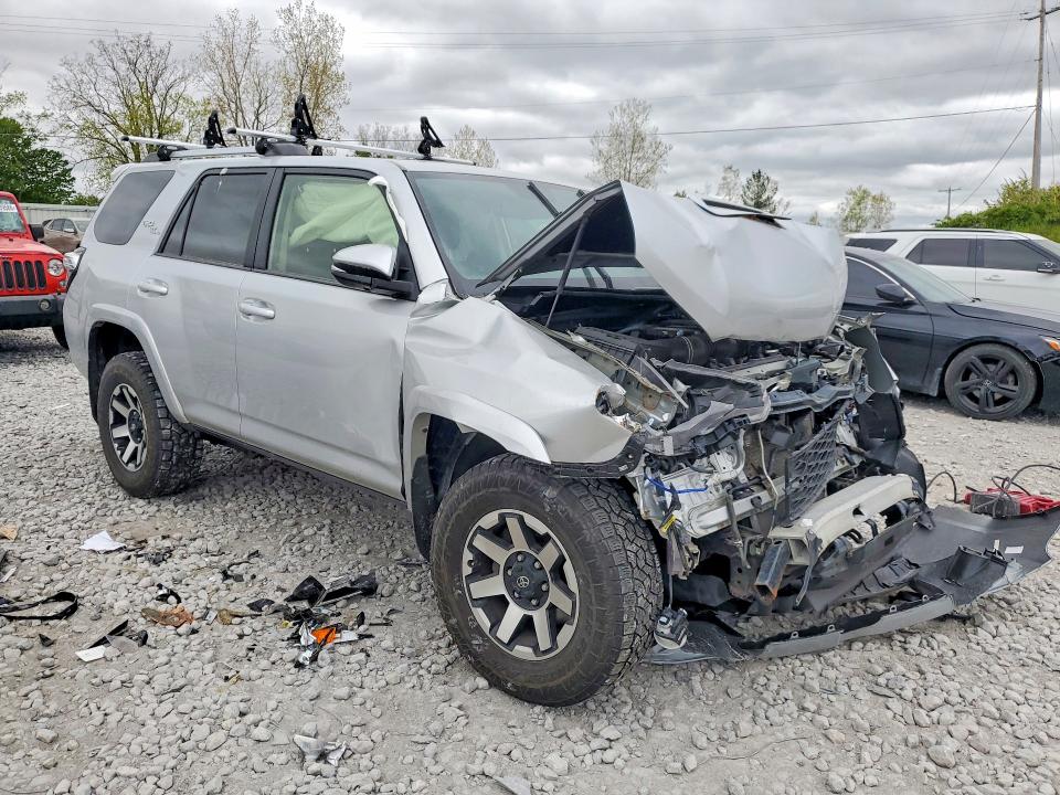 52546136 :رقم المزاد ، JTEBU5JR7H5424888 vin ، 2017 Toyota 4runner مزاد بيع