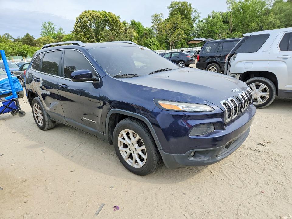 52400626 :رقم المزاد ، 1C4PJLCSXFW720390 vin ، 2015 Jeep Cherokee مزاد بيع