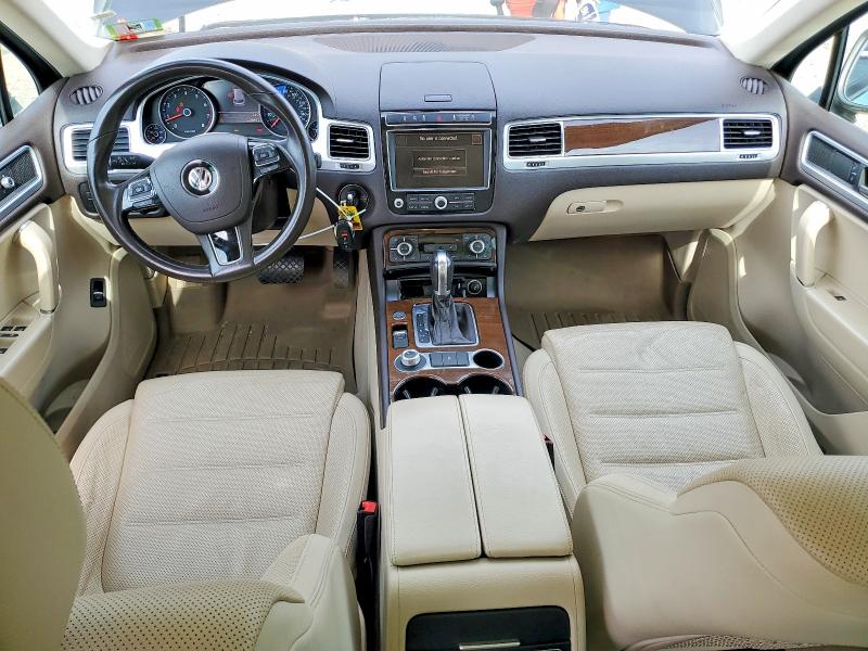 50517126 :رقم المزاد ، WVGEF9BP9GD002203 vin ، 2016 Volkswagen Touareg مزاد بيع