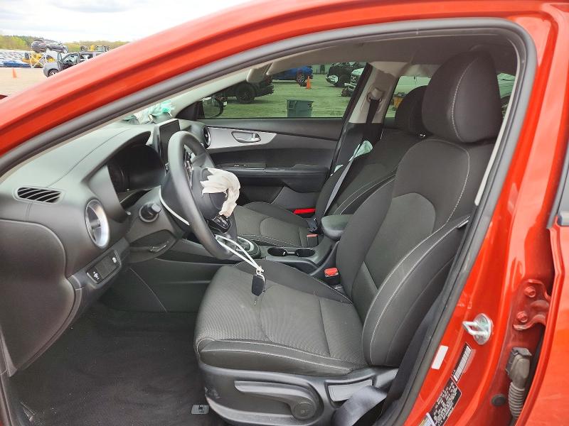 52435196 :رقم المزاد ، 3KPF24AD8NE490375 vin ، 2022 Kia Forte مزاد بيع