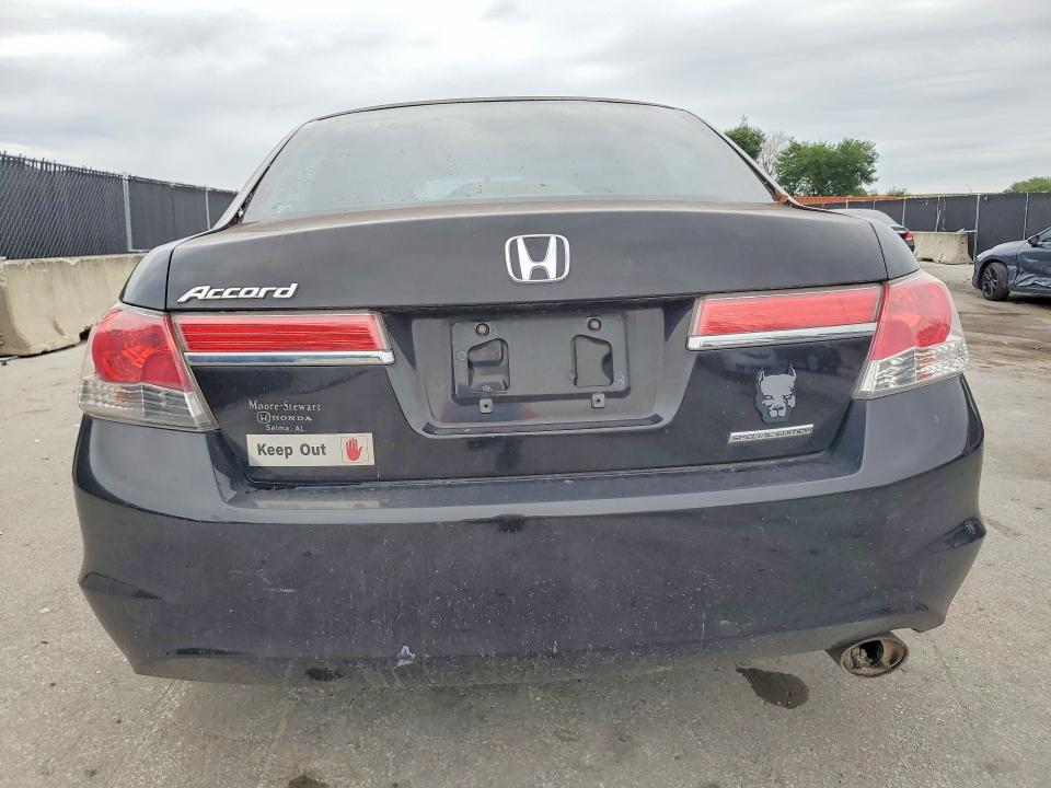 55588996 :رقم المزاد ، 1HGCP2F60BA027326 vin ، 2011 Honda Accord مزاد بيع