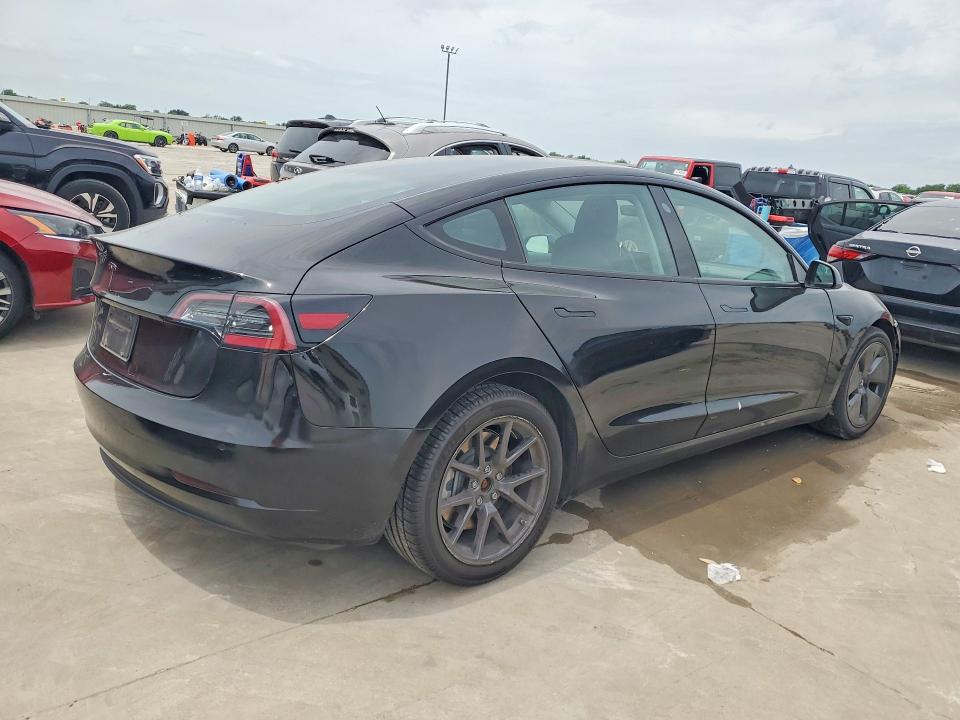 52085486 :رقم المزاد ، 5YJ3E1EA6MF064413 vin ، 2021 Tesla Model 3 مزاد بيع