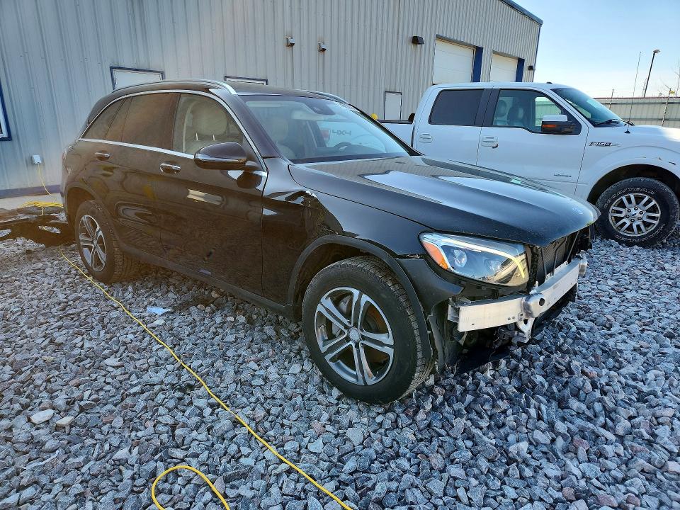 54623276 :رقم المزاد ، WDC0G4KB8GF015641 vin ، 2016 Mercedes-benz Glc مزاد بيع
