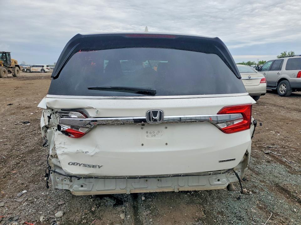 53838646 :رقم المزاد ، 5FNRL6H87JB000141 vin ، 2018 Honda Odyssey مزاد بيع